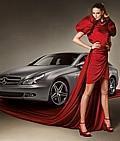 Das internationale Top-Model Julia Stegner und der Mercedes-Benz CLS 350 CGI Grand Edition.